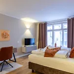 90 Qm Business&group I Altstadt I 6 Schlafplätze In 3 Betten I 2 Arbeitsplätze I Wifi&lan I Fitness I Self Check-in Passau