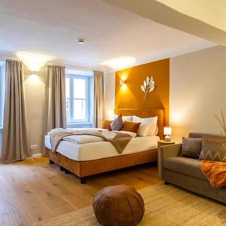 Kuenstler Loft Altstadt I 90 Qm I 2 Schlafzimmer I 2 Arbeitsplaetze I 6 Gaeste