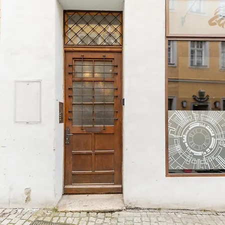 Altstadt Loft Xl I 90 Qm I 2 Schlafzimmer I 2 Arbeitsplaetze I 6 Gaeste *