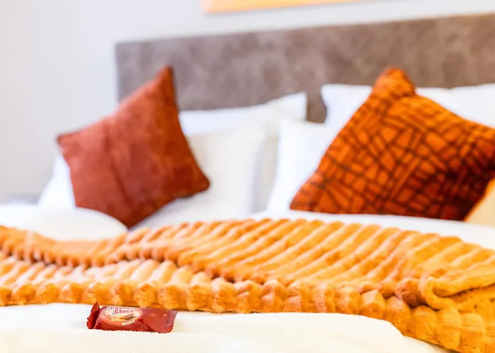 Art Loft Altstadt I 90 Qm I 2 Schlafzimmer I 2 Arbeitsplaetze I 6 Gaeste