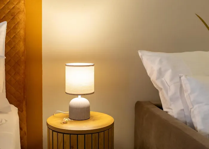 Art Loft Altstadt I 90 Qm I 2 Schlafzimmer I 2 Arbeitsplaetze I 6 Gaeste Apartman