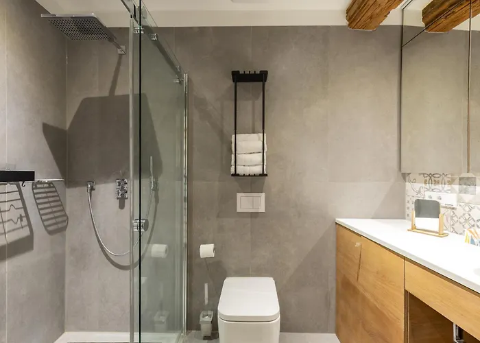 Apartman Art Loft Altstadt I 90 Qm I 2 Schlafzimmer I 2 Arbeitsplaetze I 6 Gaeste