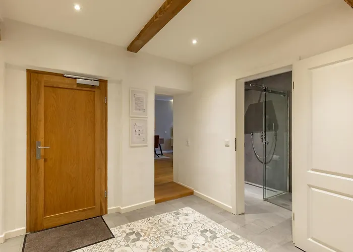 Apartman Art Loft Altstadt I 90 Qm I 2 Schlafzimmer I 2 Arbeitsplaetze I 6 Gaeste *