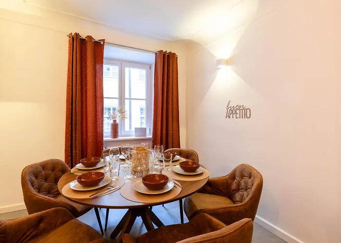 Art Loft Altstadt I 90 Qm I 2 Schlafzimmer I 2 Arbeitsplaetze I 6 Gaeste Apartment *