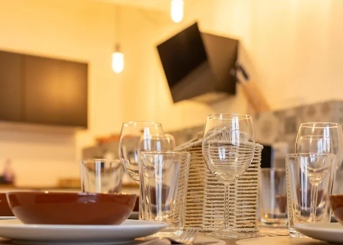 Apartment Art Loft Altstadt I 90 Qm I 2 Schlafzimmer I 2 Arbeitsplaetze I 6 Gaeste