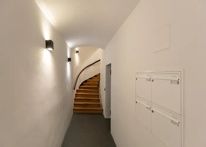 Apartment Art Loft Altstadt I 90 Qm I 2 Schlafzimmer I 2 Arbeitsplaetze I 6 Gaeste
